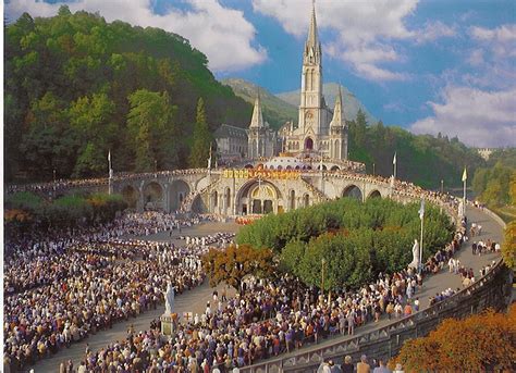 santuario di lourdes.